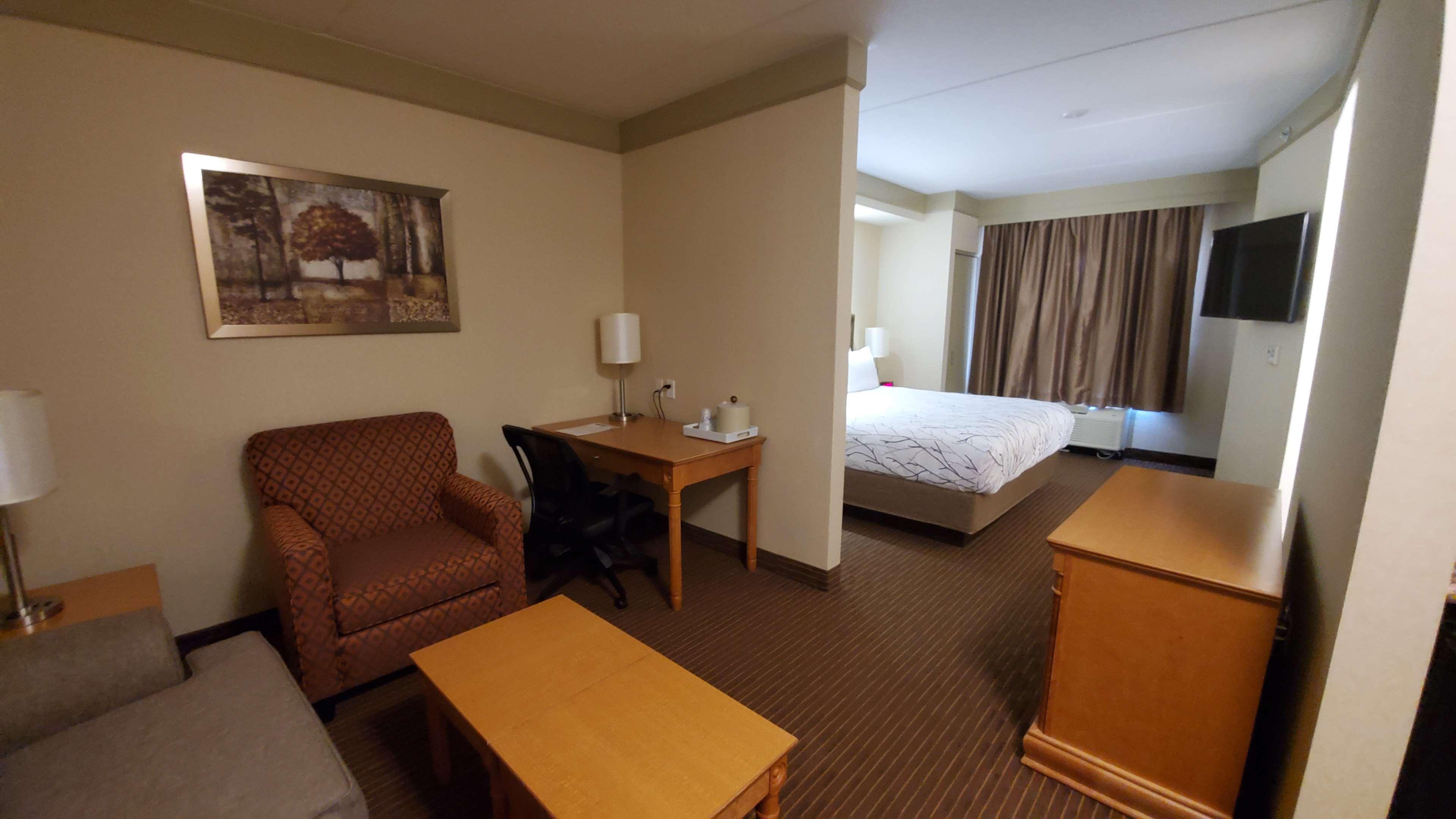 Best Western Plus Waterloo Exterior photo
