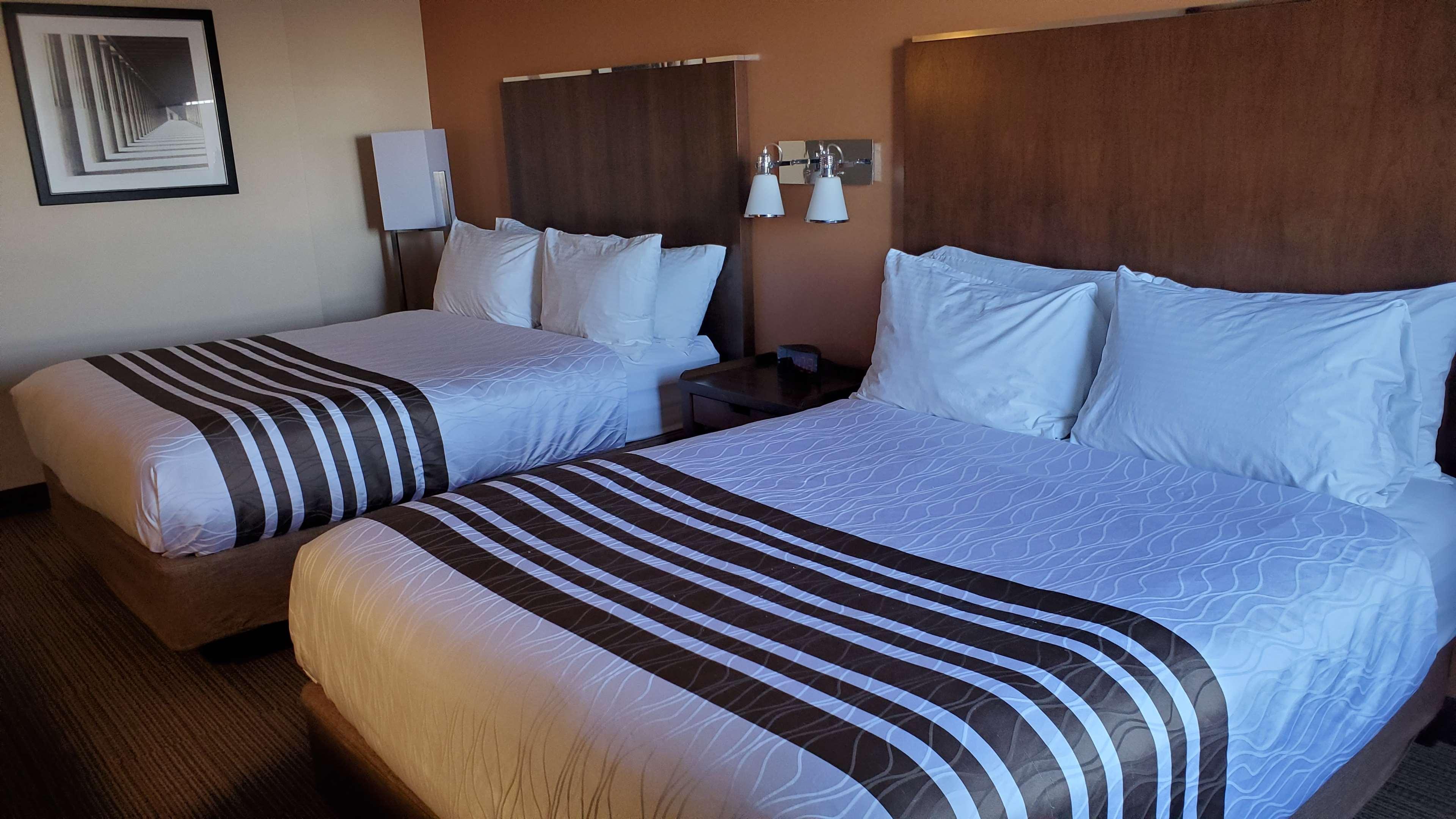 Best Western Plus Waterloo Exterior photo